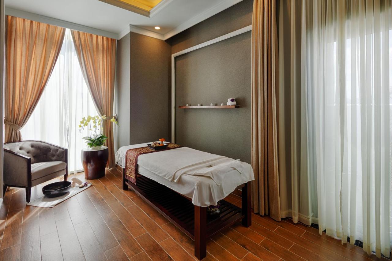 Vinpearl Beachfront Nha Trang Exterior photo