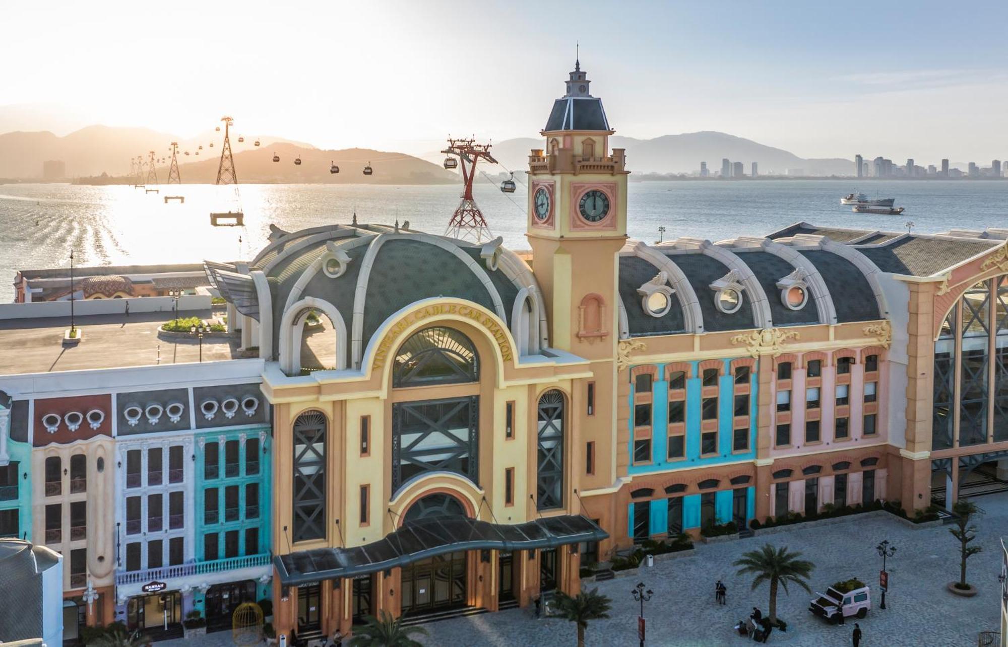 Vinpearl Beachfront Nha Trang Exterior photo