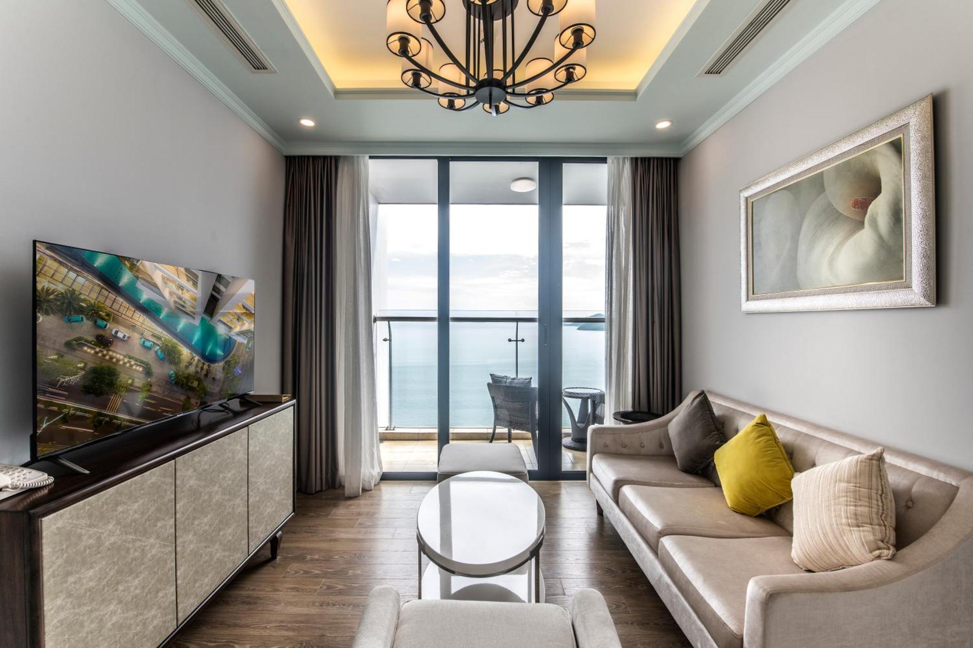 Vinpearl Beachfront Nha Trang Exterior photo